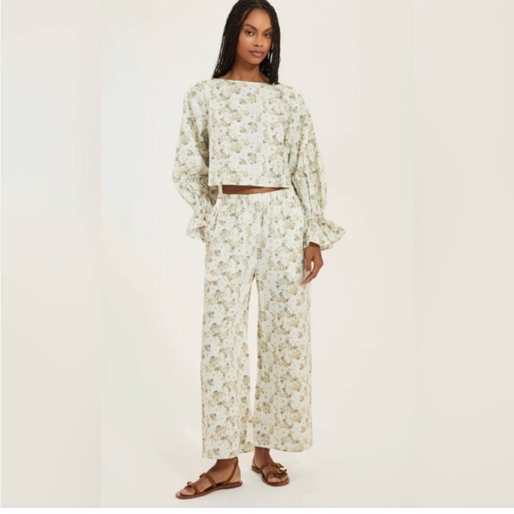 SOMETHING NAVY floral linen blend crop top and wide leg pant set